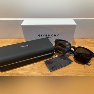 NWT Givenchy sunglasses with signature cloth, case & box. Made in Paris.